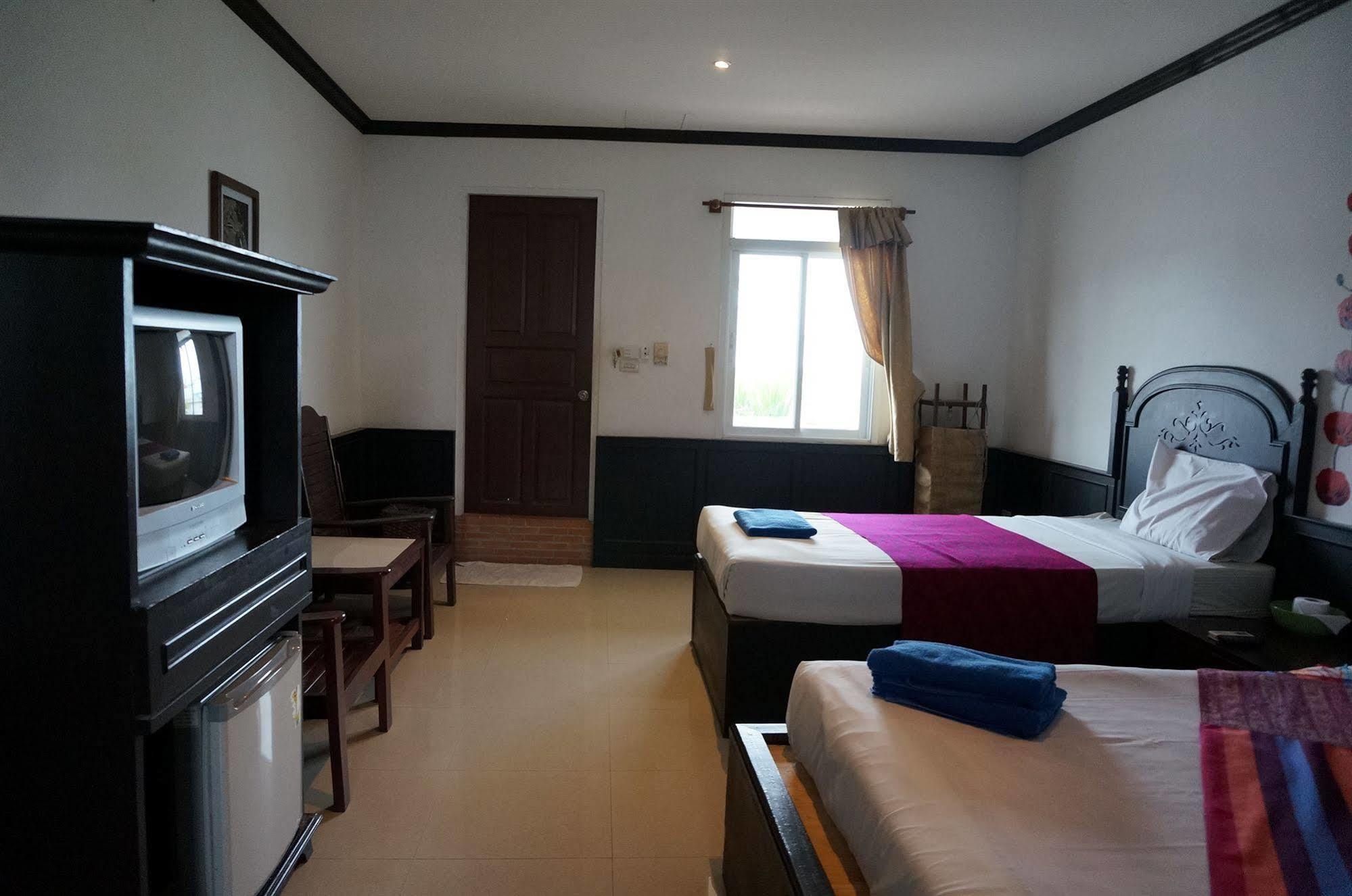 Sand Inn Hotel หัวหิน ภายนอก รูปภาพ